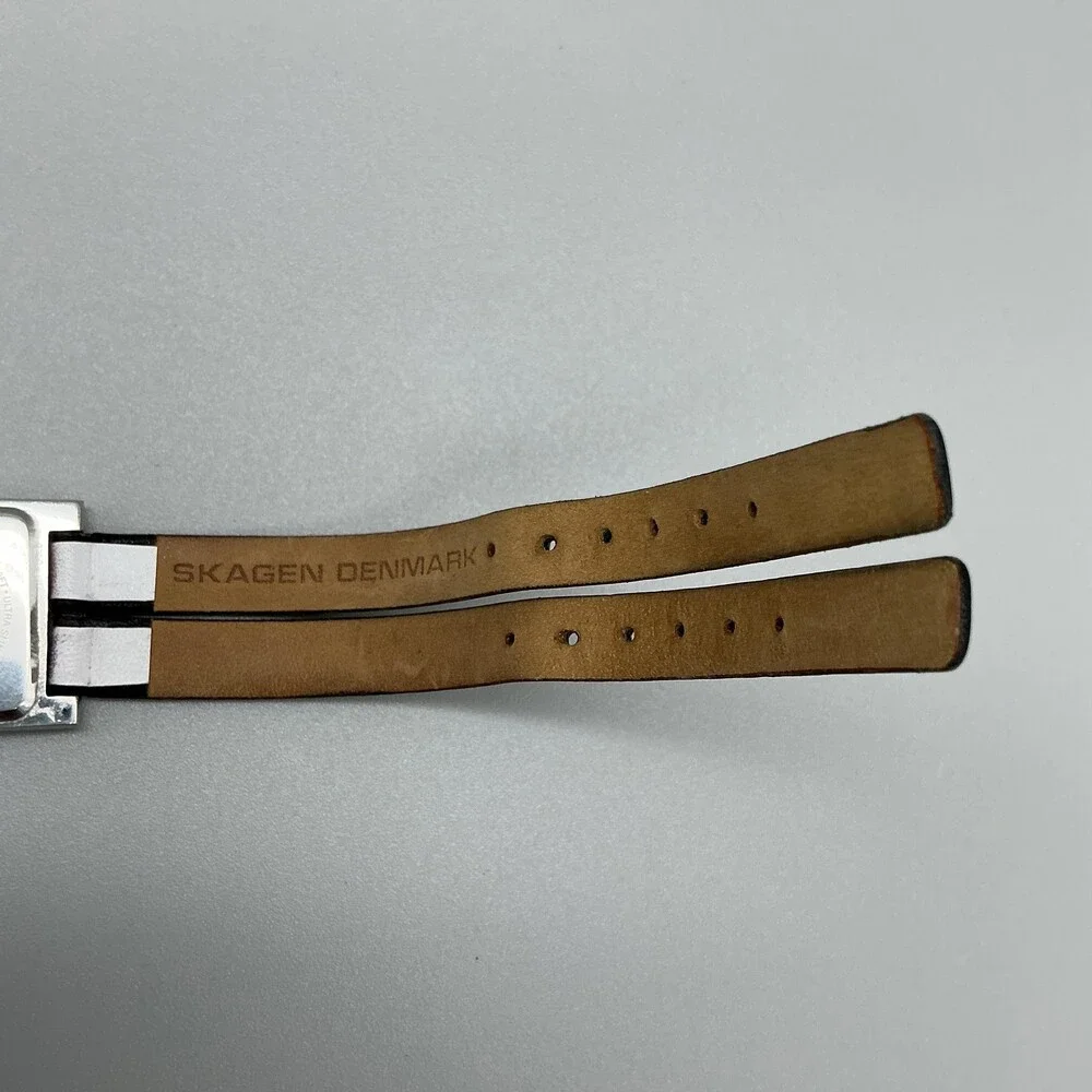 Skagen 228SSLW/8 Womens Watch 25mm White Dial Leather Stainless New Battery
